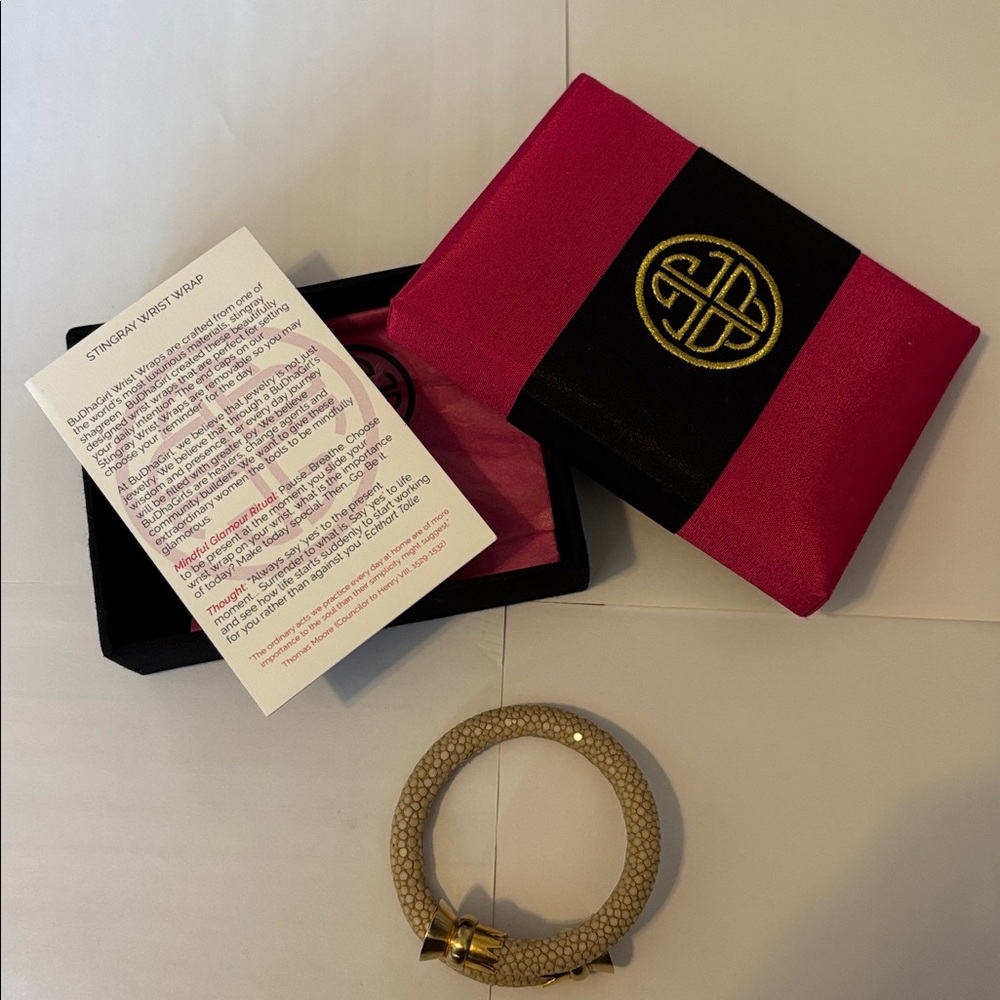BuDhaGirl Stingray Wrist Wrap
